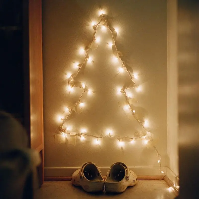 String lights on the wall